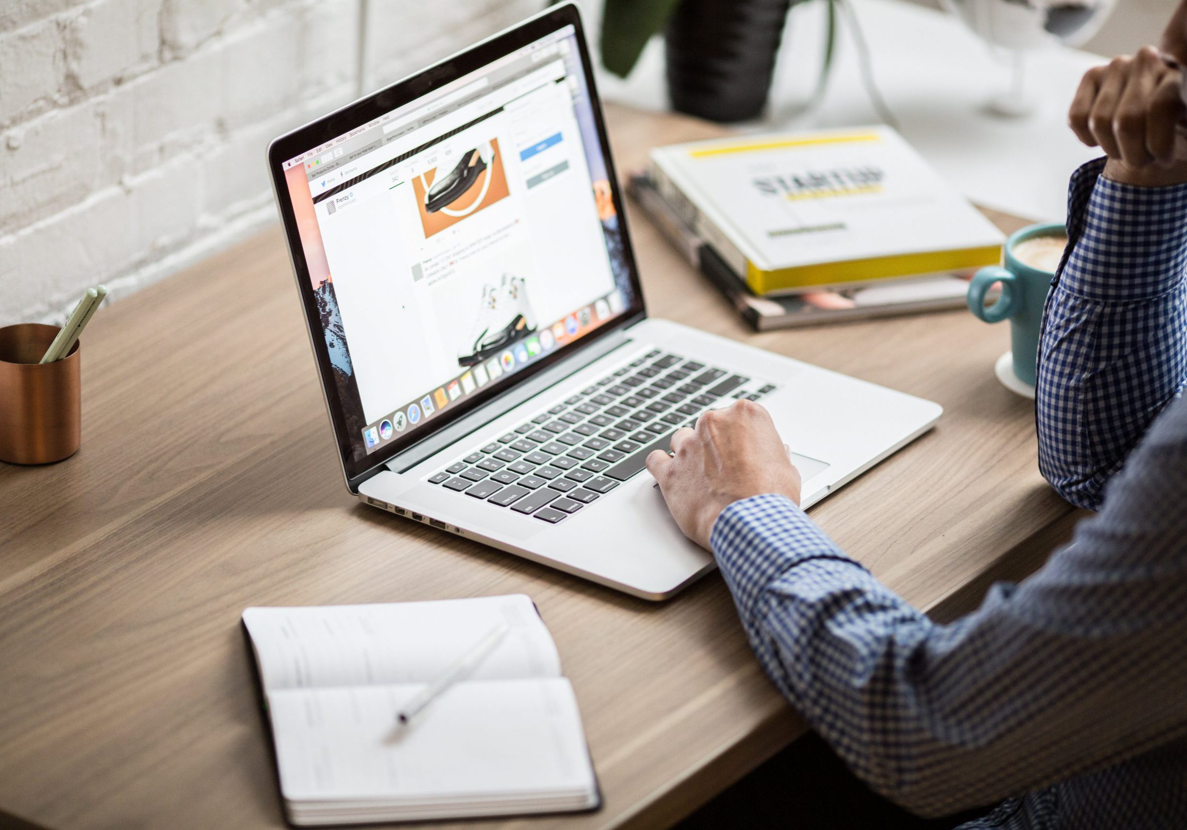 macbook-air-on-desk